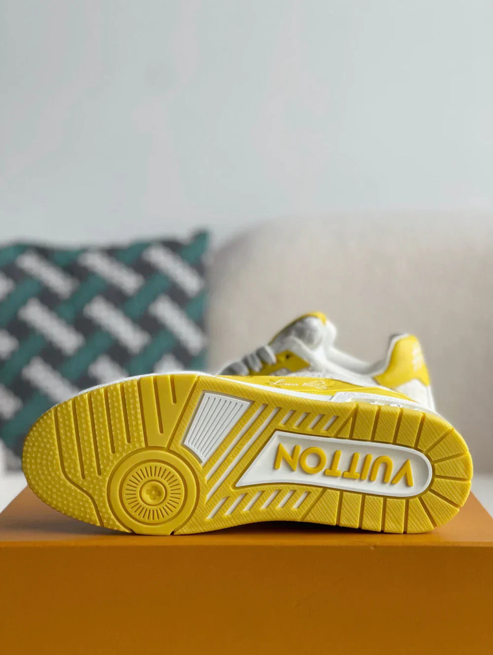 LOUIS VUITTON TRAINER