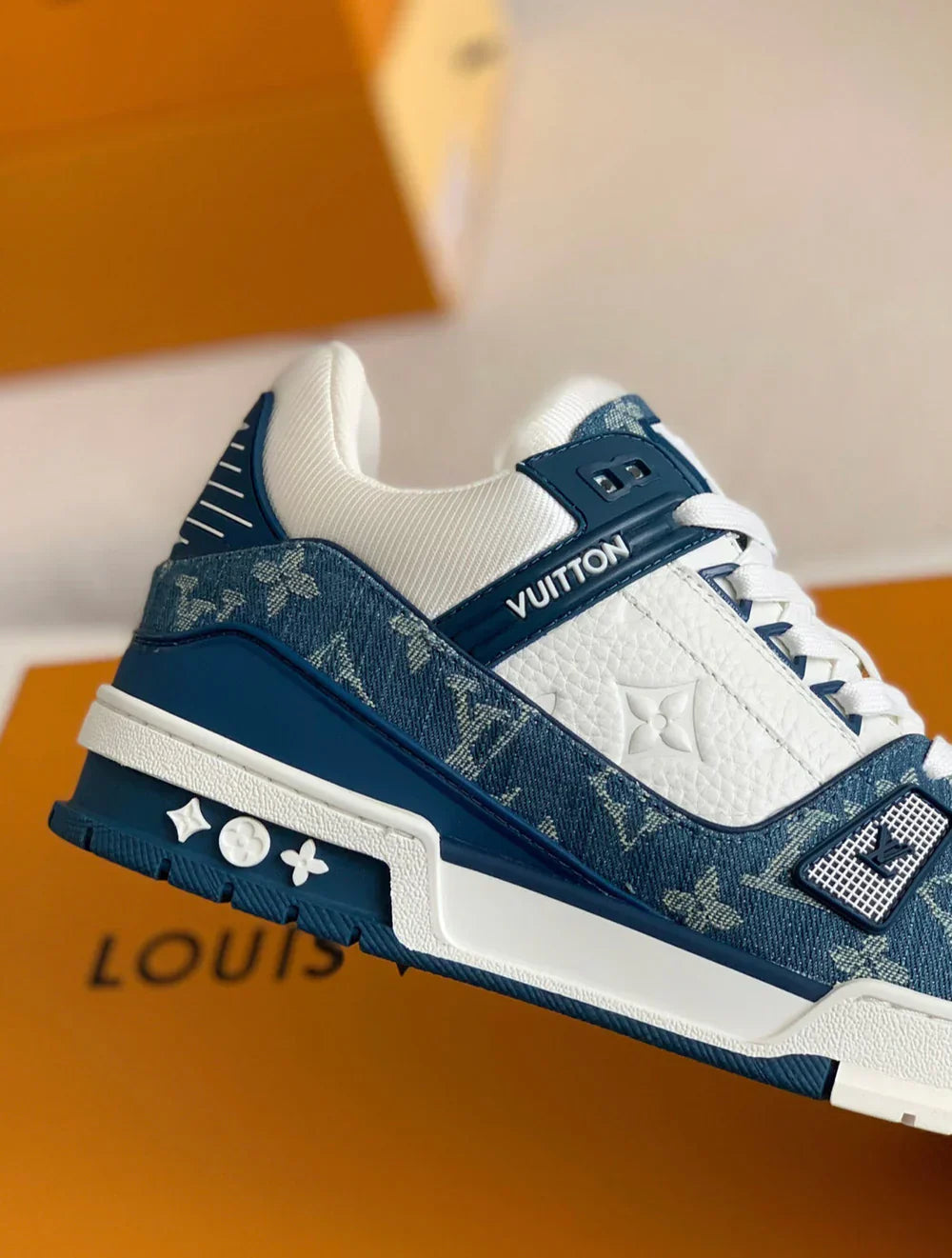 LOUIS VUITTON TRAINER