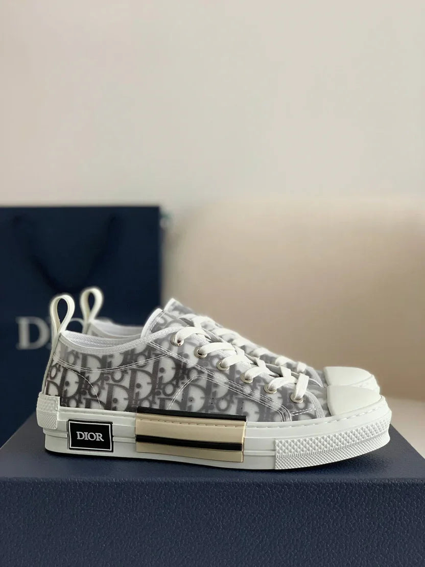 DIOR SNEAKER